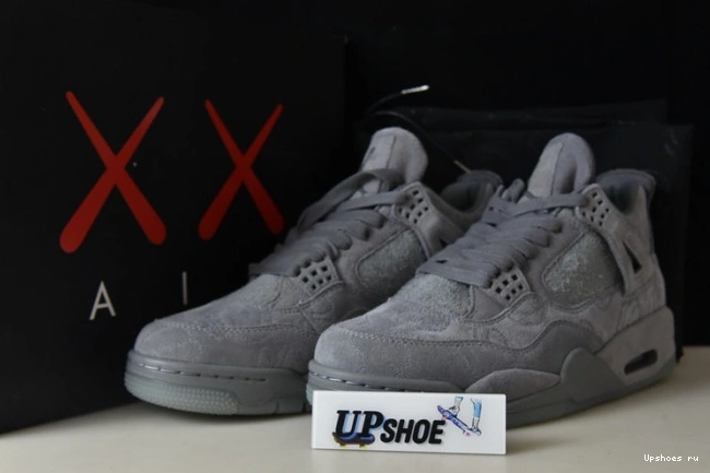 4“ x Cool Grey”930155-003 KAWS Air Jordan 0219